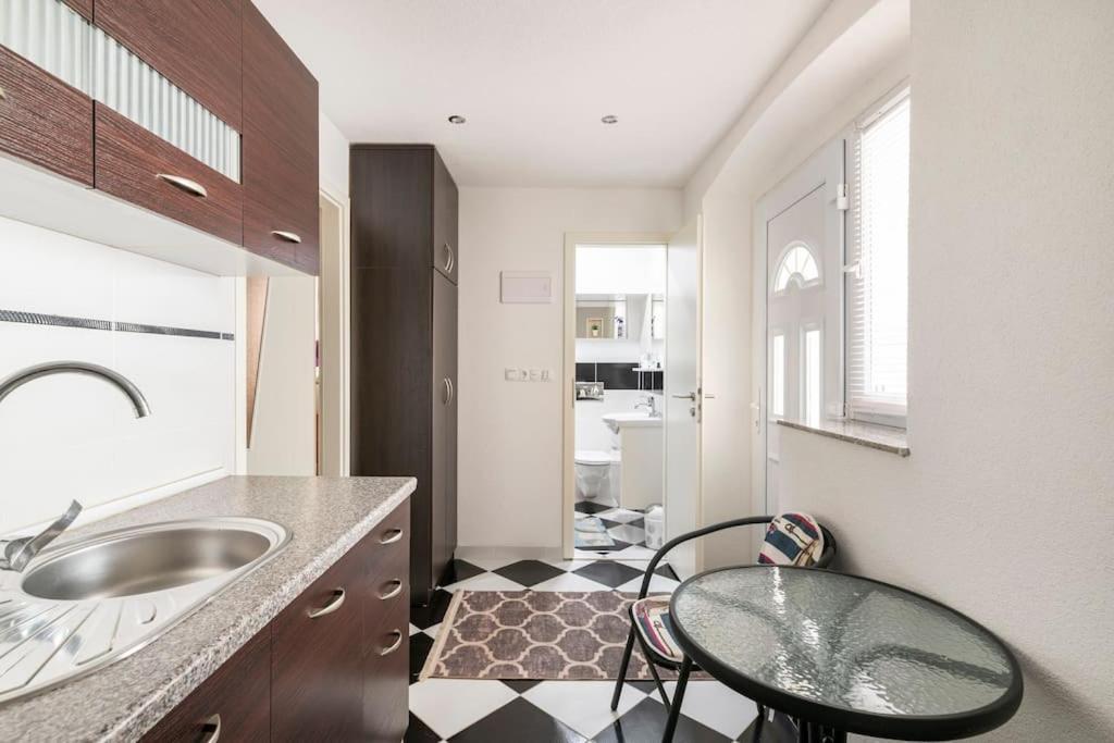 Studio Apartment Grgic Šibenik Exterior foto